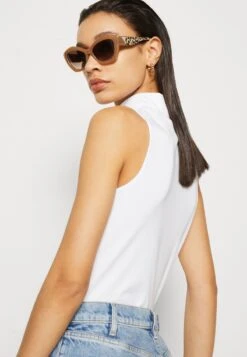 Anna Field Top - White 11 Anna Field Top - White -Bekleidungsgeschäft 0147fa5438924911817349af148c8431