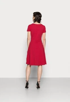 Anna Field Jerseykleid - Red -Bekleidungsgeschäft 02803cd818b6412a9436e4937ab0635c