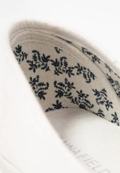 Anna Field Slipper - White 10 Anna Field Slipper - White -Bekleidungsgeschäft 039e4e87345447639a31bfeaf8734965