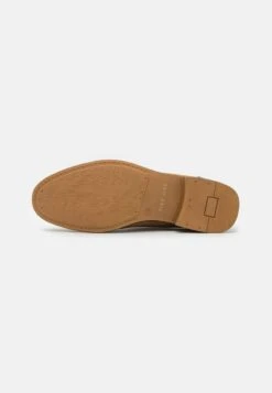 Pier One Slipper - Cognac 12 Pier One Slipper - Cognac -Bekleidungsgeschäft 049fecec49214159ae311629d7379112
