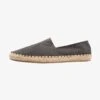 Pier One Espadrille - Grey 2 Pier One Espadrille - Grey -Bekleidungsgeschäft 0ea04fc32ec34e2fbbefd3430809b363