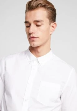 Pier One 2 PACK - Businesshemd - White/light Blue 13 Pier One 2 PACK - Businesshemd - White/light Blue -Bekleidungsgeschäft 135b9e8907b64d9cb056bf3b8eb7a27d