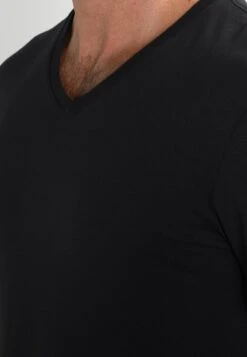 Pier One 2 PACK - T-Shirt Basic - Black 12 Pier One 2 PACK - T-Shirt Basic - Black -Bekleidungsgeschäft 144a18a099e5428c92602fed22a8b338