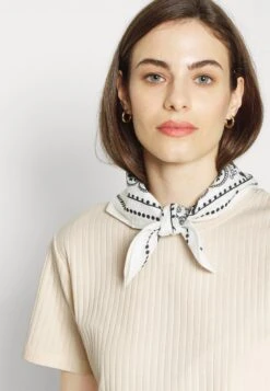 TOP SKIRT SET - Bleistiftrock - 003 - Off-white -Bekleidungsgeschäft 17d77307363e48c6bd680b42cdfb7bf7