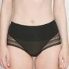 Spanx UNDIE-TECTABLE ILLUSION LACE HI-HIPSTER - Shapewear - Very Black -Bekleidungsgeschäft 19be381d35ef47d7b373cd492ae08551