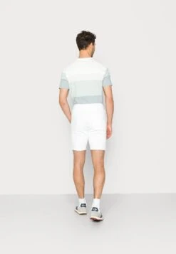 Pier One 2 PACK - Shorts - Black/white -Bekleidungsgeschäft 1fcb6130c71647a5aaaa98a03da3880f