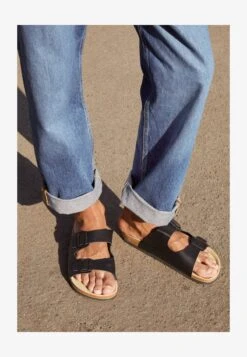 Pier One UNISEX - Hausschuh - Black -Bekleidungsgeschäft 24272c78a40c4e589b9d280fcb0d7a40