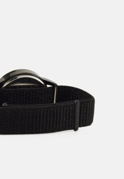 Pier One Digitaluhr - Black -Bekleidungsgeschäft 24dea72bb95a4cfc95daabd334d11f5a