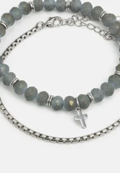 Pier One 2 PACK - Armband - Silver-coloured 10 Pier One 2 PACK - Armband - Silver-coloured -Bekleidungsgeschäft 2760b860f16a4919b3aca43a3332a0a6