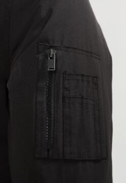 Pier One Parka - Black -Bekleidungsgeschäft 2be3823152c24dc19e5f30ba2183b768