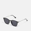 Pier One Sonnenbrille - Black 1 Pier One Sonnenbrille - Black -Bekleidungsgeschäft 3bd9163133864f3e834b2270c82874ff