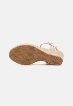 Anna Field Plateausandalette - Beige 12 Anna Field Plateausandalette - Beige -Bekleidungsgeschäft 3d5419e02da44fce8d882e816fd9fb67