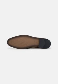 Pier One LEATHER - Slipper - Cognac 10 Pier One LEATHER - Slipper - Cognac -Bekleidungsgeschäft 4264af4a48da4223b3d0b5d6e4ecb0b3