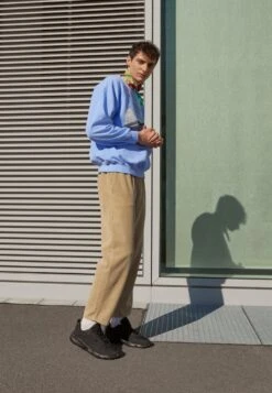 YOURTURN UNISEX - Sneaker Low - Black -Bekleidungsgeschäft 43dd2faee791492bb175bbee0872326d