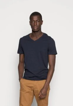 Pier One 5 PACK - T-Shirt Basic - White/blue/black 10 Pier One 5 PACK - T-Shirt Basic - White/blue/black -Bekleidungsgeschäft 4a34d78ca51f42698346376dd60fb2d7