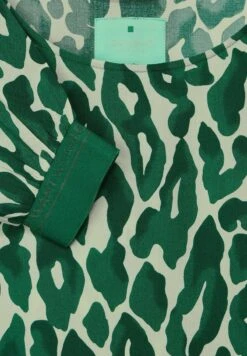 STREET ONE MIT LEO PRINT - Bluse - Grün 12 STREET ONE MIT LEO PRINT - Bluse - Grün -Bekleidungsgeschäft 4d38135f65664cd7990fdfd2578866a1