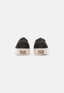 Vans AUTHENTIC VR3 UNISEX - Sneaker Low - Black/marshmallow 10 Vans AUTHENTIC VR3 UNISEX - Sneaker Low - Black/marshmallow -Bekleidungsgeschäft 55e9c069a25a453abb569dbefc1b7c1a