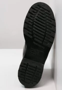 Dr. Martens 1460 - Schnürstiefelette - Mono Black -Bekleidungsgeschäft 5b2086b3c56741e39ee37b2f420612f4