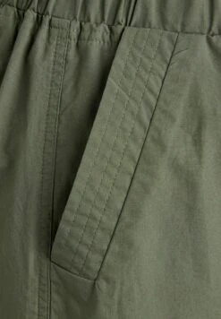 Next MATERNITY UTILITY - Cargohose - Khaki Green 12 Next MATERNITY UTILITY - Cargohose - Khaki Green -Bekleidungsgeschäft 61871e89ac2e49789e45a63359701e17