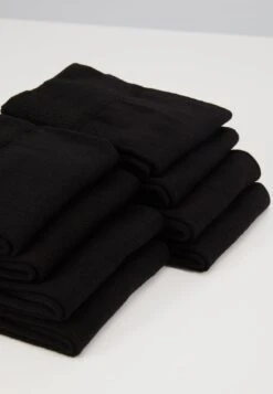 Pier One 7 PACK - Socken - Black -Bekleidungsgeschäft 6759ebb66b974927aa5748a639794bde