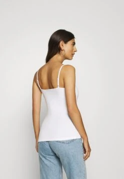 Anna Field 2 PACK - Top - White/black 10 Anna Field 2 PACK - Top - White/black -Bekleidungsgeschäft 75f476cf5f4e4cbba8c6d13bba711e24