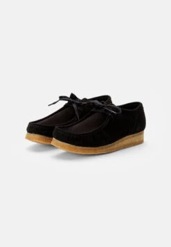 Clarks Originals WALLABEE - Sportlicher Schnürer - Black Vegan -Bekleidungsgeschäft 788ba306fbe34bc883559b1d0b65b969