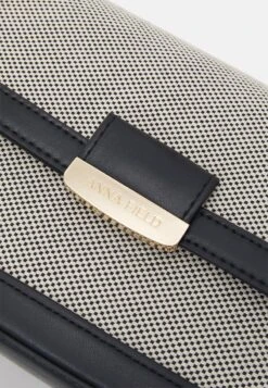 Anna Field Umhängetasche - Black/white 11 Anna Field Umhängetasche - Black/white -Bekleidungsgeschäft 7dc6d20a330444e7a7a9ded8cef32898