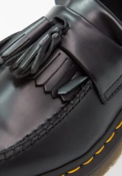 Dr. Martens ADRIAN - Slipper - Black 13 Dr. Martens ADRIAN - Slipper - Black -Bekleidungsgeschäft 80e06ecf3b89496bb3851fe1ce01670d