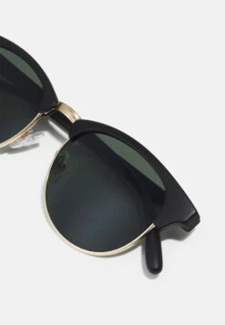 Pier One UNISEX - Sonnenbrille - Black/green -Bekleidungsgeschäft 831de5521564468e8ff4e765d8deb134