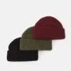 Pier One UNISEX 3 PACK - Mütze - Black/khaki/bordeaux 1 Pier One UNISEX 3 PACK - Mütze - Black/khaki/bordeaux -Bekleidungsgeschäft 87459dbe987649a8aaf826ac5710e03e