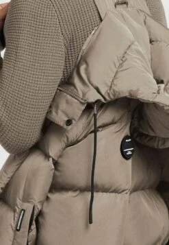 Khujo RAFI - Wintermantel - Taupe 13 Khujo RAFI - Wintermantel - Taupe -Bekleidungsgeschäft 89af28237f2b4d11b7793d8e6e5bda99