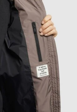 Khujo SOULANI2 - Wintermantel - Taupe 12 Khujo SOULANI2 - Wintermantel - Taupe -Bekleidungsgeschäft 8c42323d2ad84502ab2f1273cc0f3250