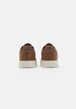 Pier One UNISEX - Sneaker Low - Cognac -Bekleidungsgeschäft 8fc46a00bfc54014b9ab0c4b860fd9e9