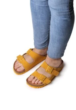 Toni Pons GHANA-QT - Pantolette Flach - Groc -Bekleidungsgeschäft 9bee99a8e0cc4a60b7d424d07235d6dd 1