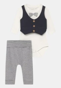 Next SMART 4 PIECE SHIRT BODY, BOW TIE, TROUSERS AND BRACES SET - Gürtel - Mink Brown -Bekleidungsgeschäft 9fd77a7b59654526af68f94fea64dcda