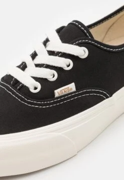 Vans AUTHENTIC VR3 UNISEX - Sneaker Low - Black/marshmallow 13 Vans AUTHENTIC VR3 UNISEX - Sneaker Low - Black/marshmallow -Bekleidungsgeschäft b02ba3283976411f9167e7fb2349148c