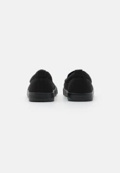Pier One UNISEX - Slipper - Black 10 Pier One UNISEX - Slipper - Black -Bekleidungsgeschäft b3086ad5a87545b591af413b2e38fb22