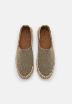 Pier One Espadrille - Brown -Bekleidungsgeschäft b8b6a1b5c8f4462e91558b6bd6046520