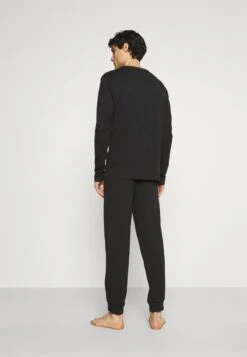 Pier One Nachtwäsche Set - Black -Bekleidungsgeschäft b9b8fb88b64649ea840444d93817e424