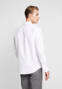 Pier One 2 PACK - Businesshemd - White/light Blue 10 Pier One 2 PACK - Businesshemd - White/light Blue -Bekleidungsgeschäft be6c104a9fb24ec4b7e3fbf862bb62fa