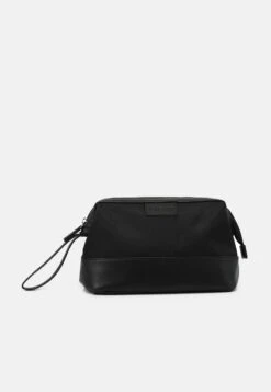 Pier One Kosmetiktasche - 802 - Black 12 Pier One Kosmetiktasche - 802 - Black -Bekleidungsgeschäft cd260d4e40ee4dc38ee533db4dc63900 1