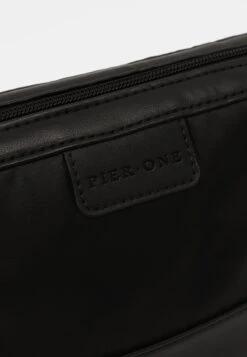 Pier One Kosmetiktasche - 802 - Black 11 Pier One Kosmetiktasche - 802 - Black -Bekleidungsgeschäft cf12d478a183443c857f16359a1e1e13