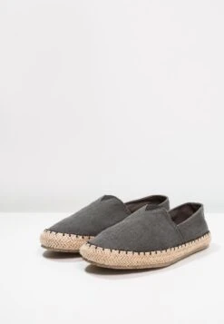 Pier One Espadrille - Grey -Bekleidungsgeschäft d3f6d93cf6a84c038fa1e85511b70aa4