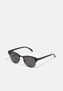 Pier One UNISEX - Sonnenbrille - Black/green -Bekleidungsgeschäft d41e2edf45ee4a51aed6652bede5d74a