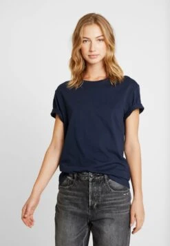 Pier One T-Shirt Basic - Dark Blue 11 Pier One T-Shirt Basic - Dark Blue -Bekleidungsgeschäft ddc22118a8d34b15aa806c698c456f1c