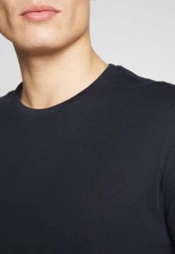 Pier One 2 PACK - T-Shirt Basic - White/dark Blue 13 Pier One 2 PACK - T-Shirt Basic - White/dark Blue -Bekleidungsgeschäft de6827f8d2cf4a2c856d09a9d7f8109d