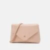 Anna Field Clutch - Light Pink -Bekleidungsgeschäft e44c4ef505bb4701bde0ccd4ec1948ae