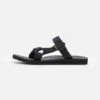 Teva UNIVERSAL SLIDE - Trekkingsandale - Black -Bekleidungsgeschäft e63def7cd8874947bc0befec74baa4de