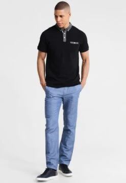 Pier One Poloshirt - Black -Bekleidungsgeschäft f4d83a68a9464382befab76a1c903f40