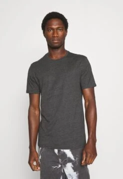 Pier One 3 PACK - T-Shirt Basic - Black/mottled Dark Grey/bordeaux 11 Pier One 3 PACK - T-Shirt Basic - Black/mottled Dark Grey/bordeaux -Bekleidungsgeschäft fbb1fa11fda54722bafd9df33f46d342